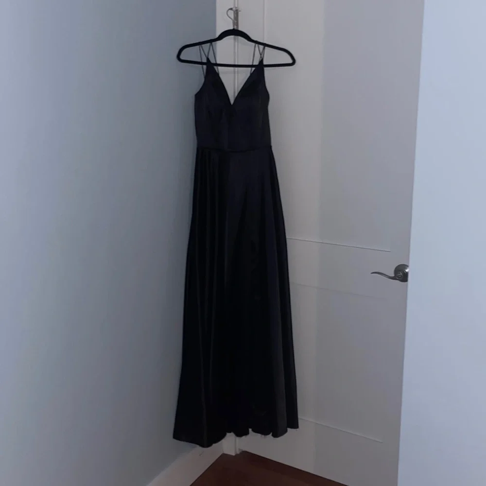 Sherri Hill- Black Prom Dress Size 4! - Picture 1 of 5